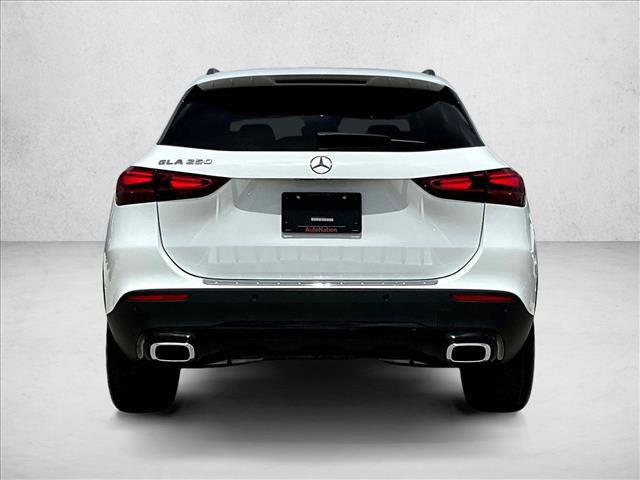 MERCEDES-BENZ GLA-CLASS - 4