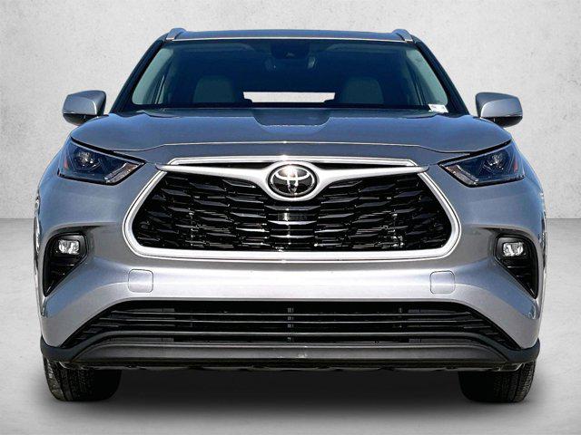 صورة 3 لـ 2023 Toyota HIGHLANDER XLE
