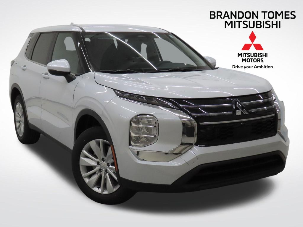 New 2026 Mitsubishi Outlander ES