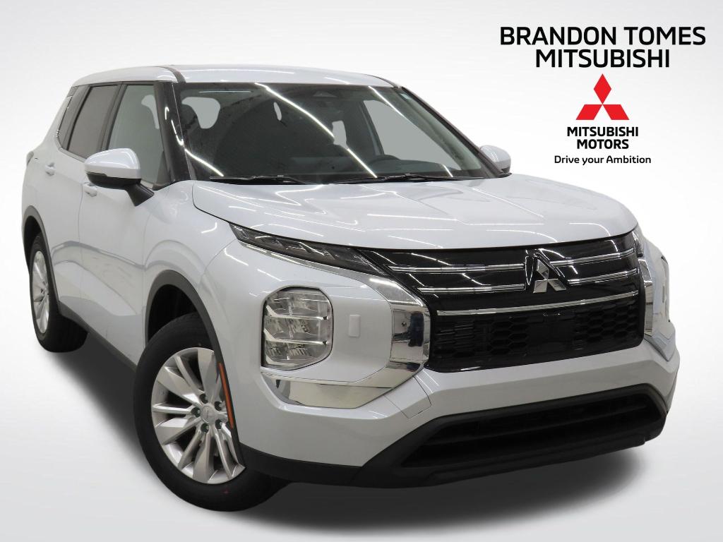 New 2026 Mitsubishi Outlander ES