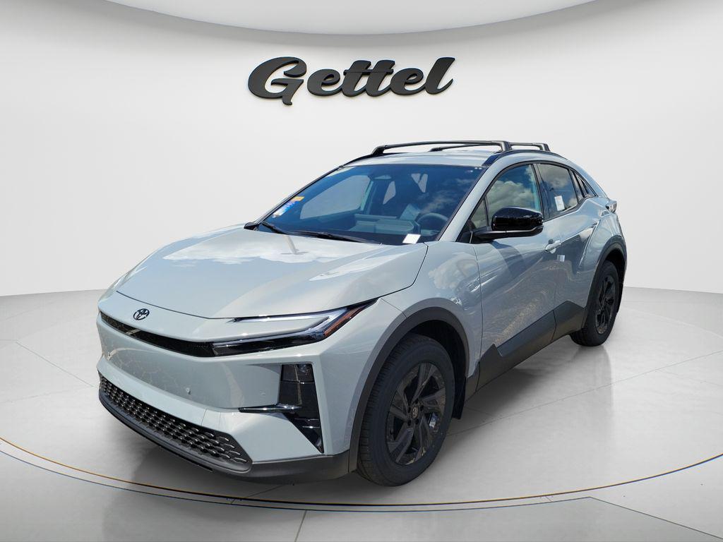 New 2026 Toyota C-HR SE