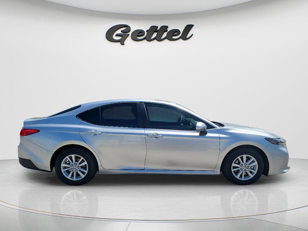 TOYOTA CAMRY - 4