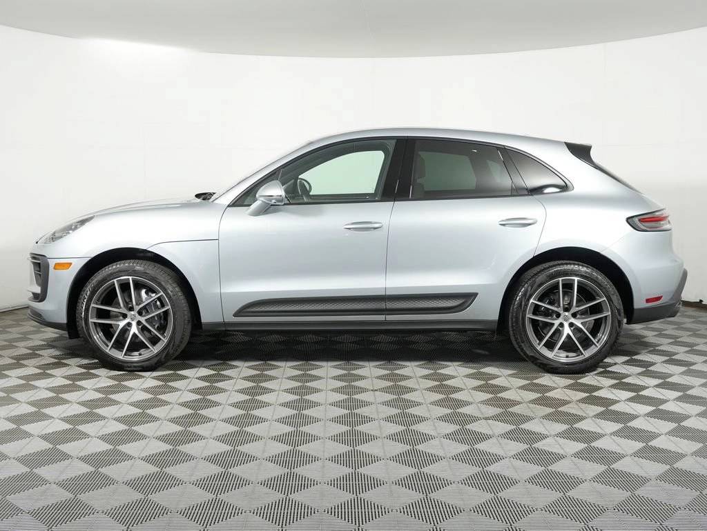 2025 Porsche MACAN 照片 2