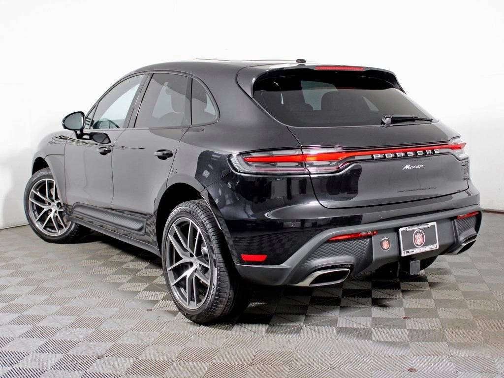 2026 Porsche MACAN — фото 3
