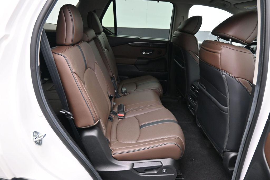 2025 Honda PILOT ELITE — миниатюра 27