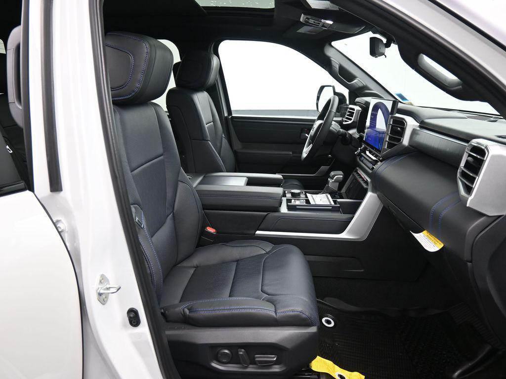 2024 Toyota TUNDRA PLATINUM — миниатюра 25