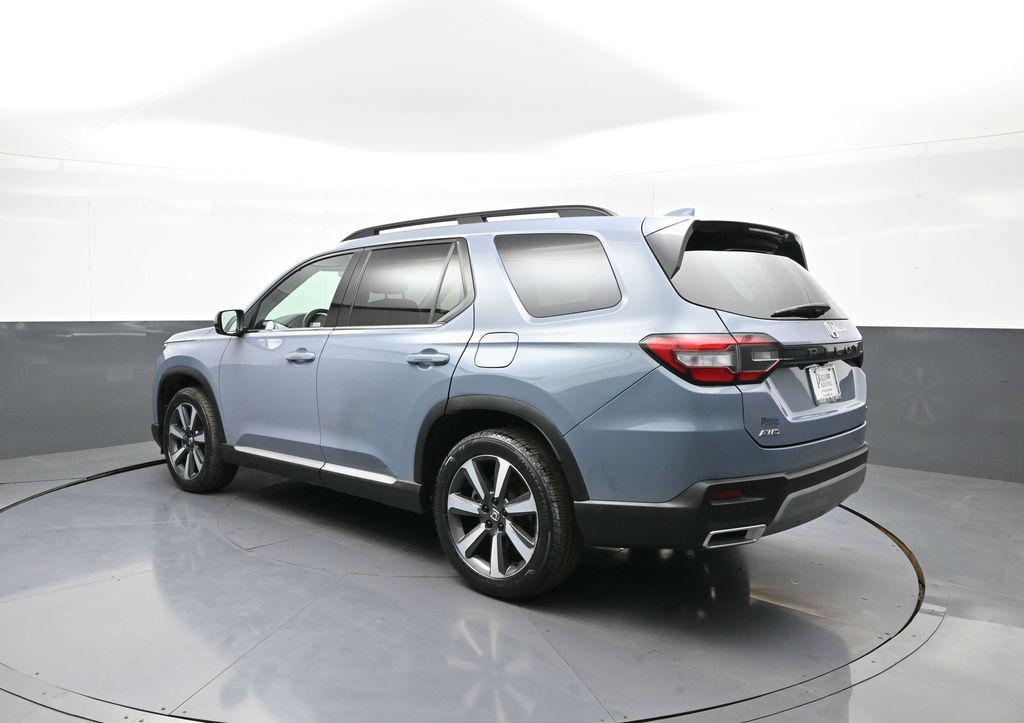 صورة 8 لـ 2023 Honda PILOT TOURING 8-PASSENGER