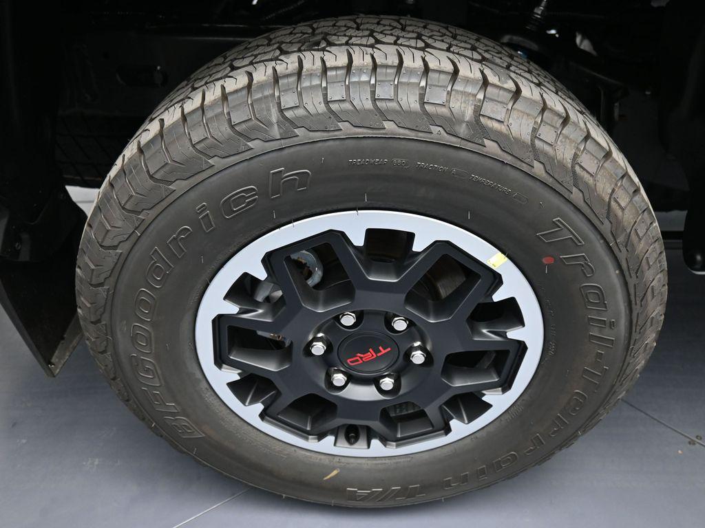 صورة مصغرة 12 لـ 2024 Toyota TACOMA LIMITED