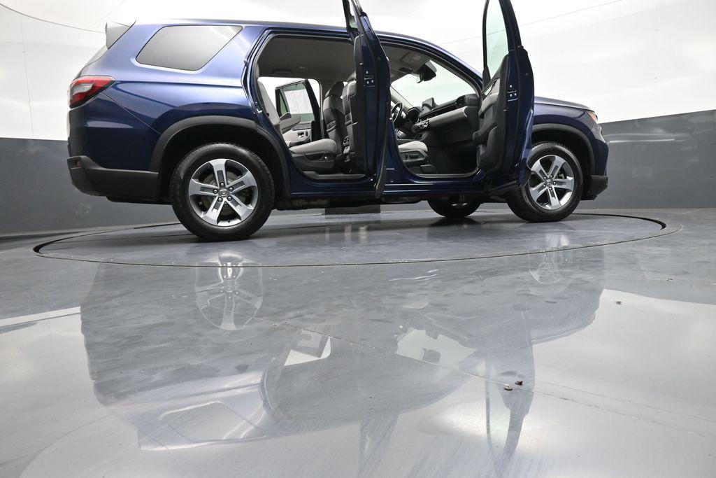 صورة مصغرة 49 لـ 2023 Honda PILOT AWD EX-L 7 PASSENGER
