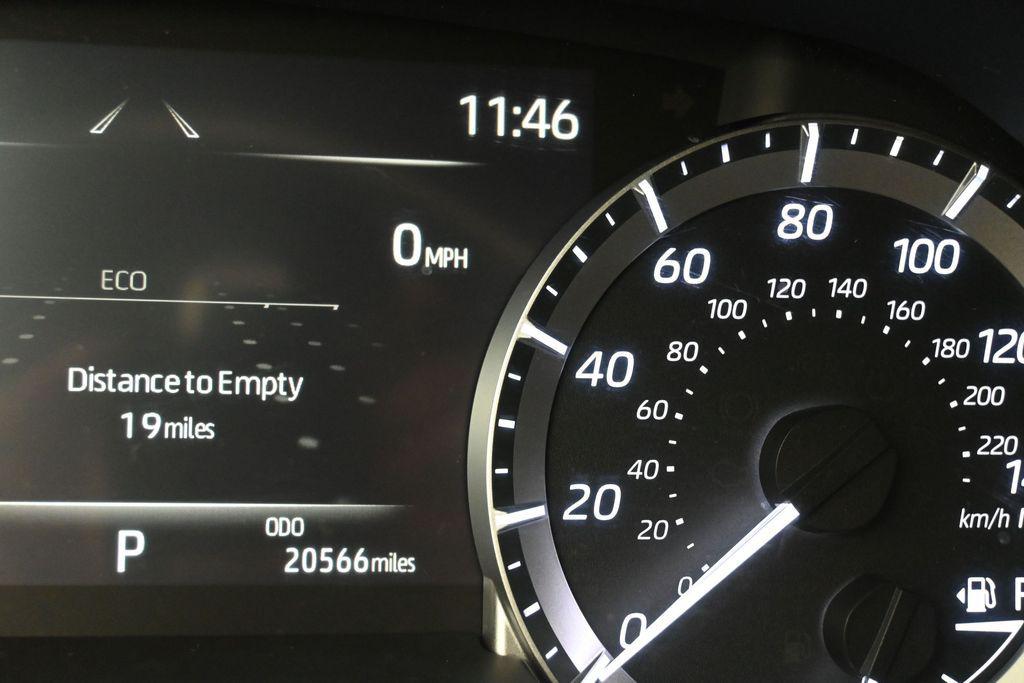 صورة مصغرة 16 لـ 2023 Toyota HIGHLANDER LE