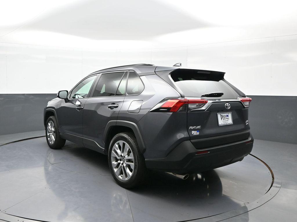 2024 Toyota RAV4 XLE PREMIUM — фото 8