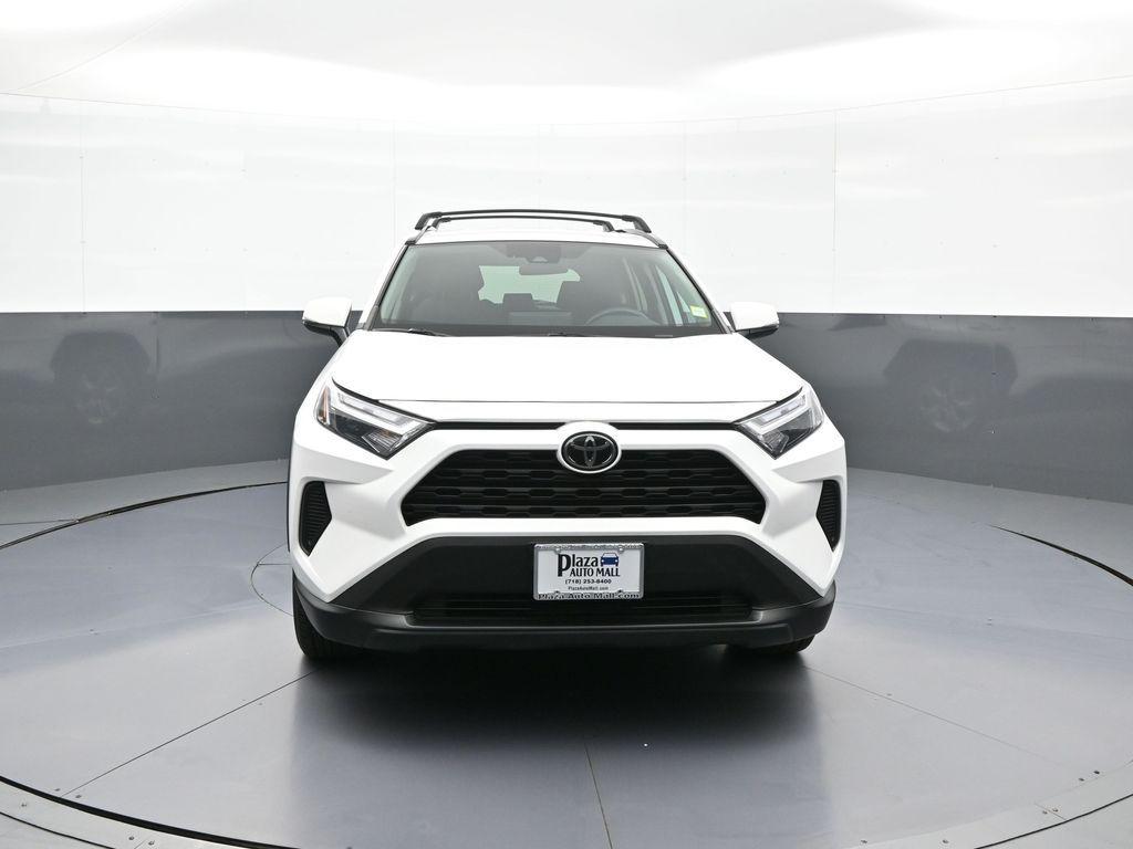 2023 Toyota RAV4 XLE 照片 2