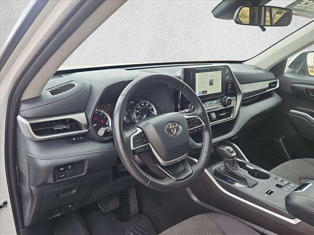 2025 Toyota HIGHLANDER LE — фото 10