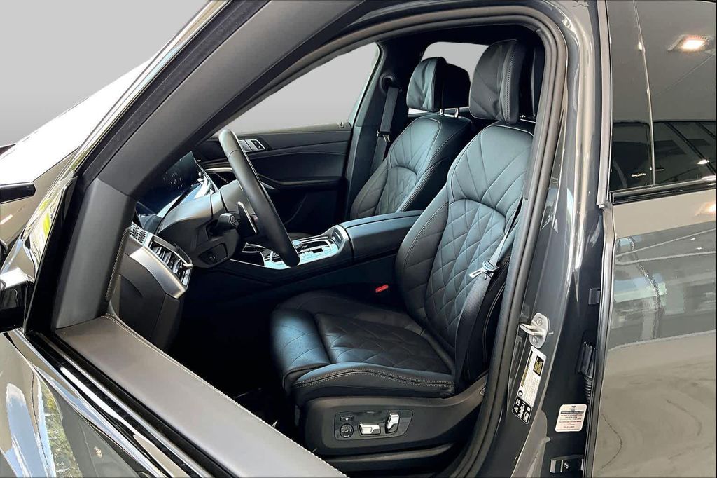 2026 BMW X6 M60I 照片 7
