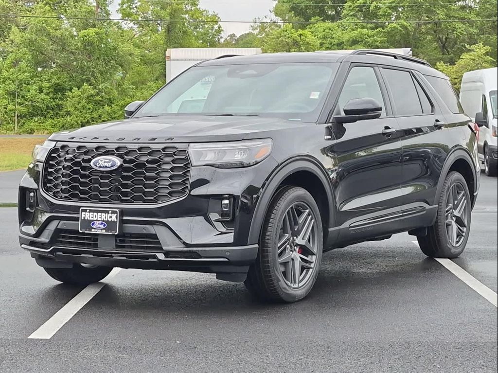 New 2026 Ford Explorer ST-Line