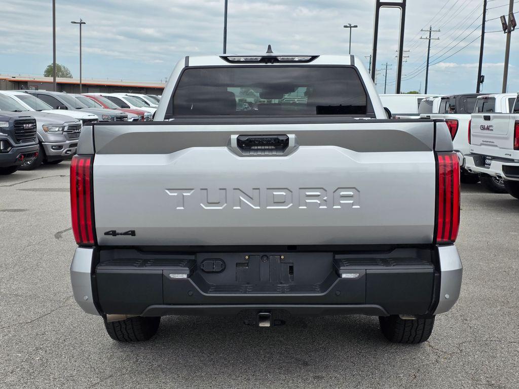 TOYOTA TUNDRA - 6