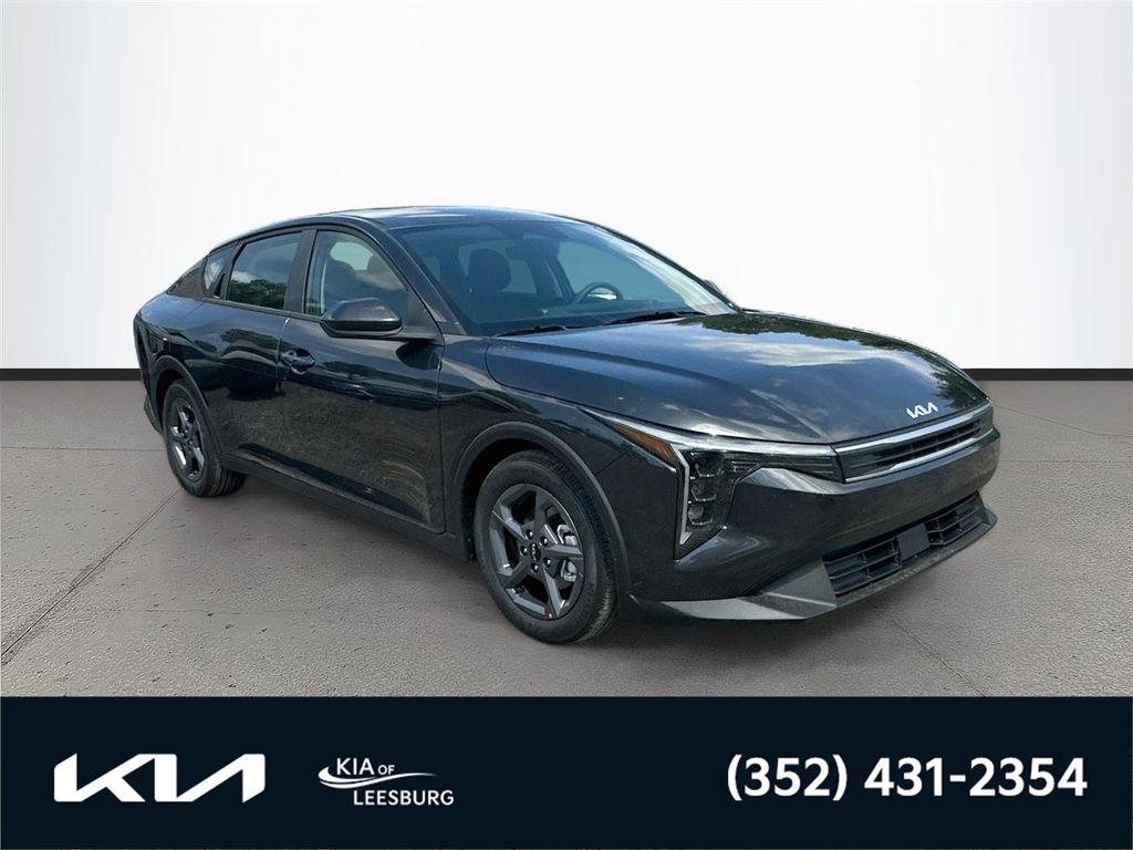 New 2026 Kia K4 LXS