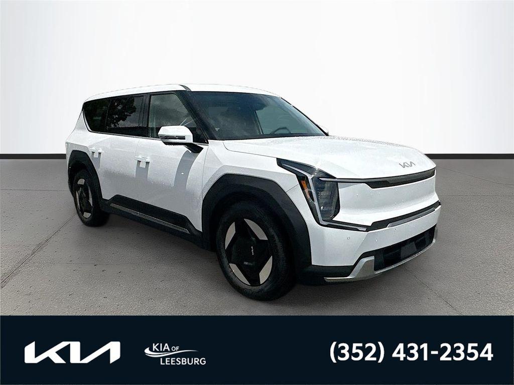 New 2026 Kia EV9 Light Long Range
