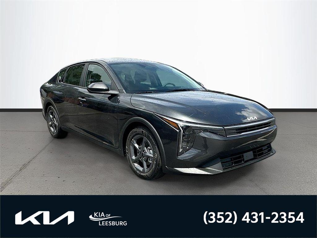 New 2026 Kia K4 LXS