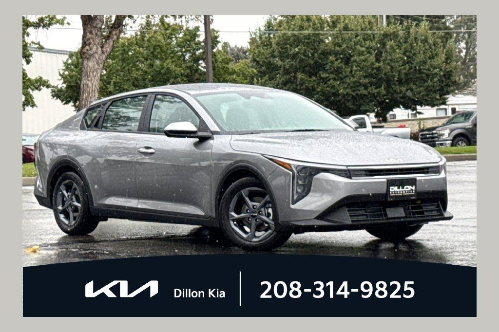 New 2026 Kia K4 LXS