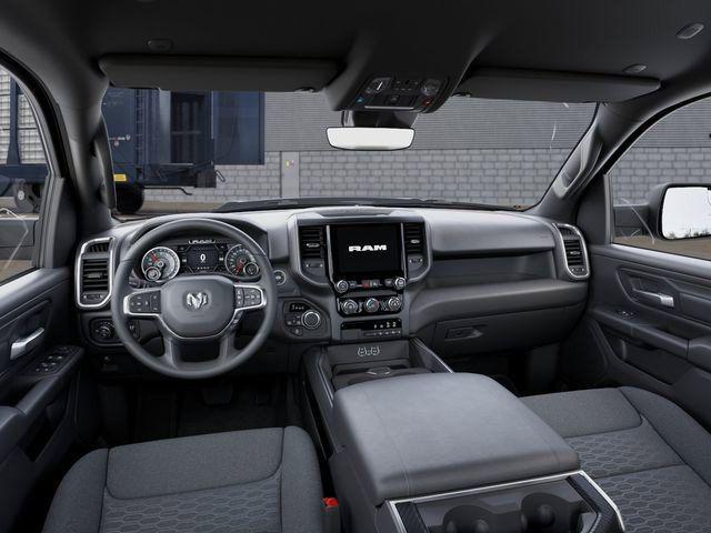 2026 RAM 1500 EXPRESS — миниатюра 18