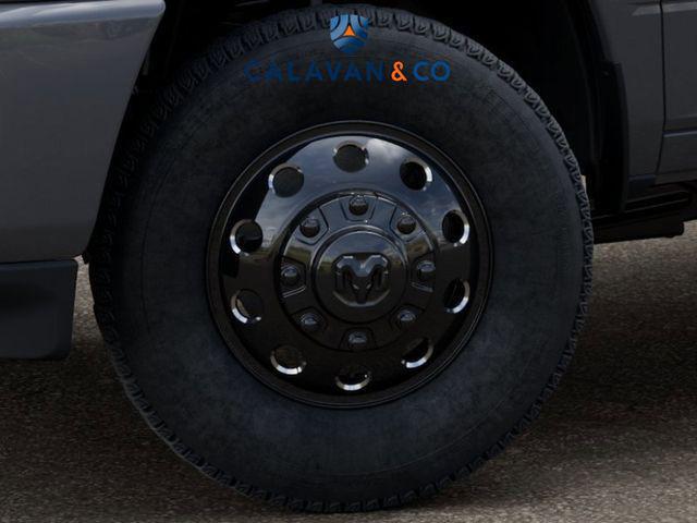 صورة 10 لـ 2026 RAM 3500 BIG HORN CREW CAB 4X4 8' BOX