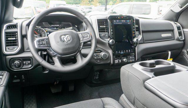 2026 RAM 1500 BIG HORN/LONE STAR photo 10