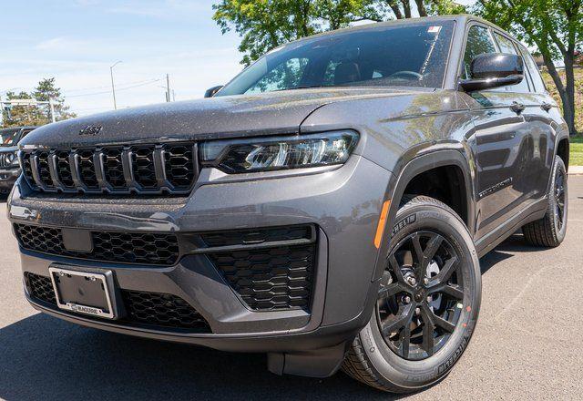 New 2026 Jeep Grand Cherokee Laredo