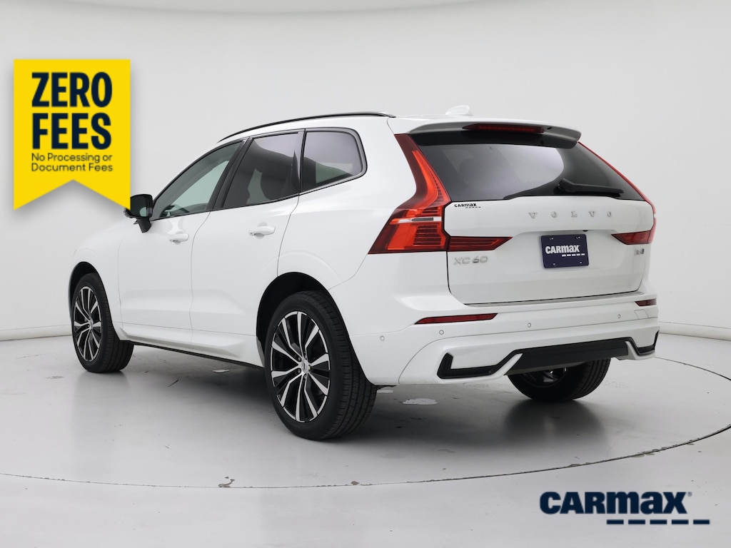2024 Volvo XC60 B5 PLUS DARK THEME 照片 2