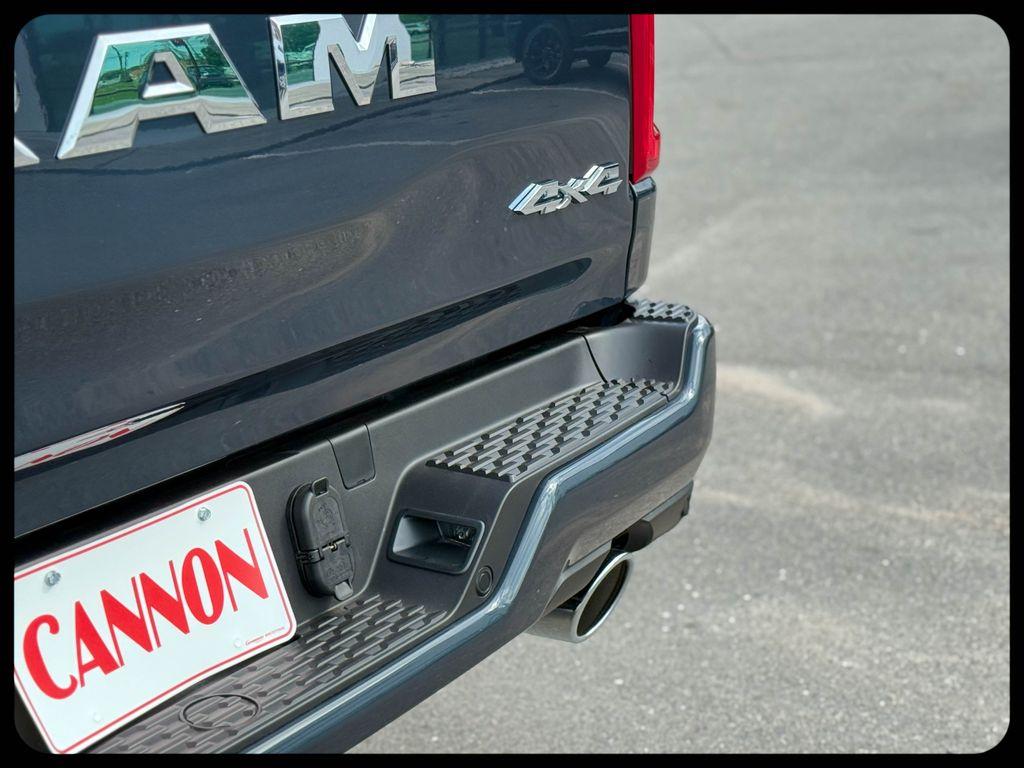 صورة مصغرة 20 لـ 2026 RAM 1500 LARAMIE