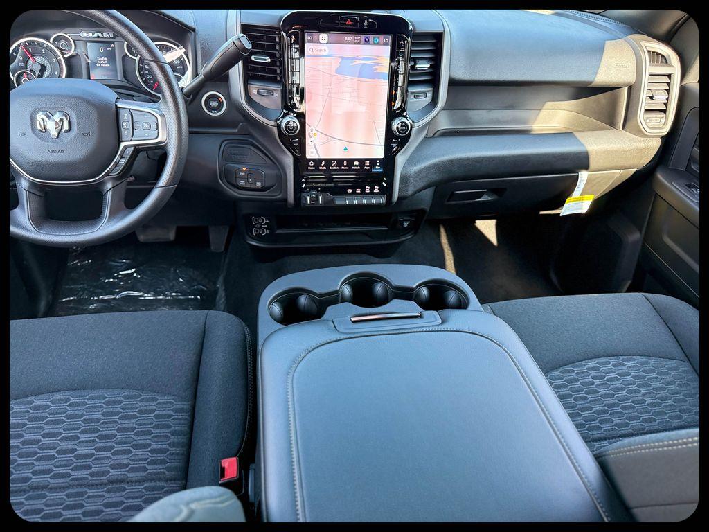 صورة مصغرة 15 لـ 2026 RAM 3500 TRADESMAN