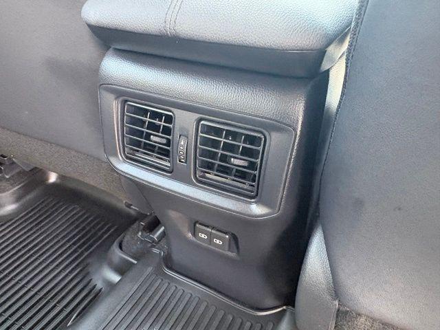 صورة مصغرة 31 لـ 2025 Toyota RAV4 XLE PREMIUM