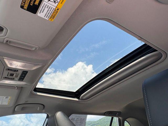 صورة مصغرة 28 لـ 2025 Toyota RAV4 XLE PREMIUM