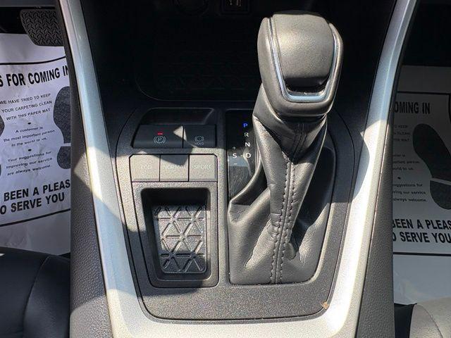 صورة مصغرة 21 لـ 2025 Toyota RAV4 XLE PREMIUM