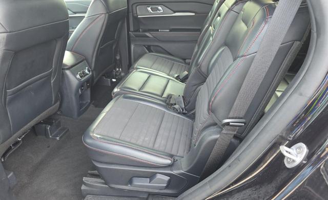 صورة مصغرة 13 لـ 2025 FORD EXPLORER ST-LINE