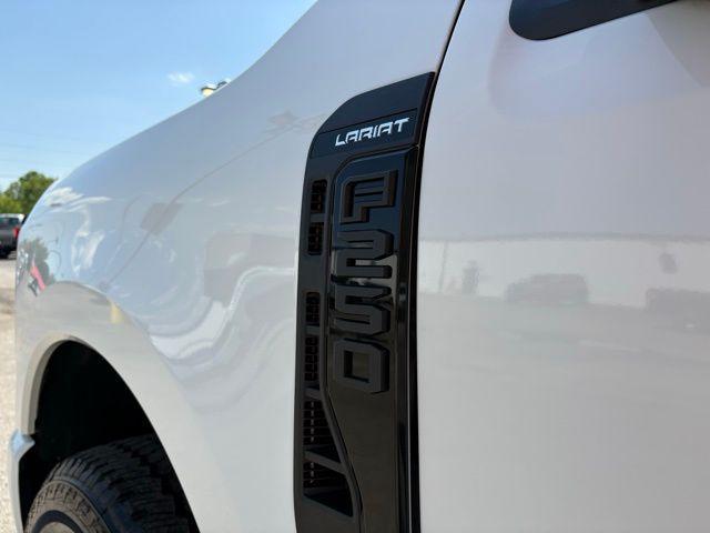صورة 14 لـ 2026 FORD F-250 LARIAT