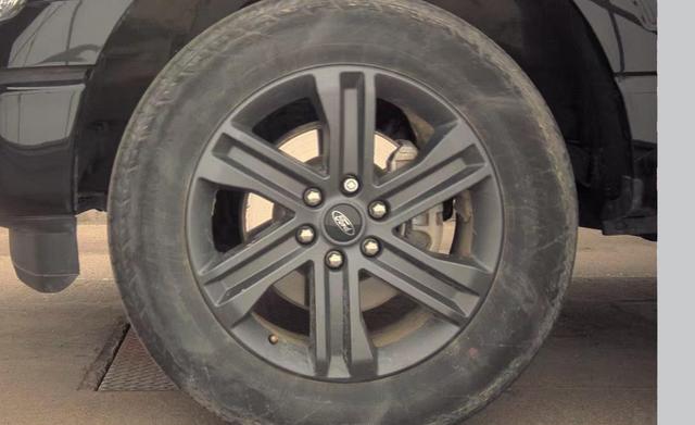 FORD F-150 XLT - 4