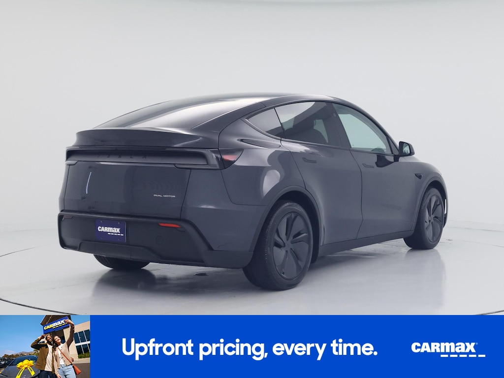 TESLA MODEL Y LONG RANGE - 10