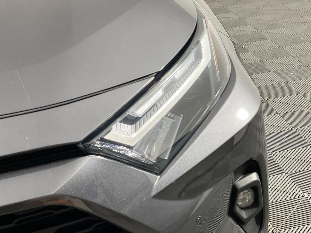صورة 9 لـ 2023 Toyota RAV4 XLE PREMIUM