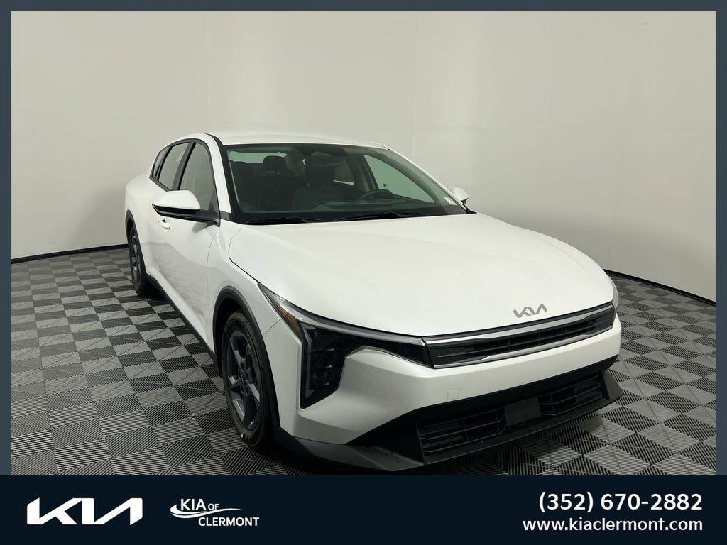 New 2026 Kia K4 LXS