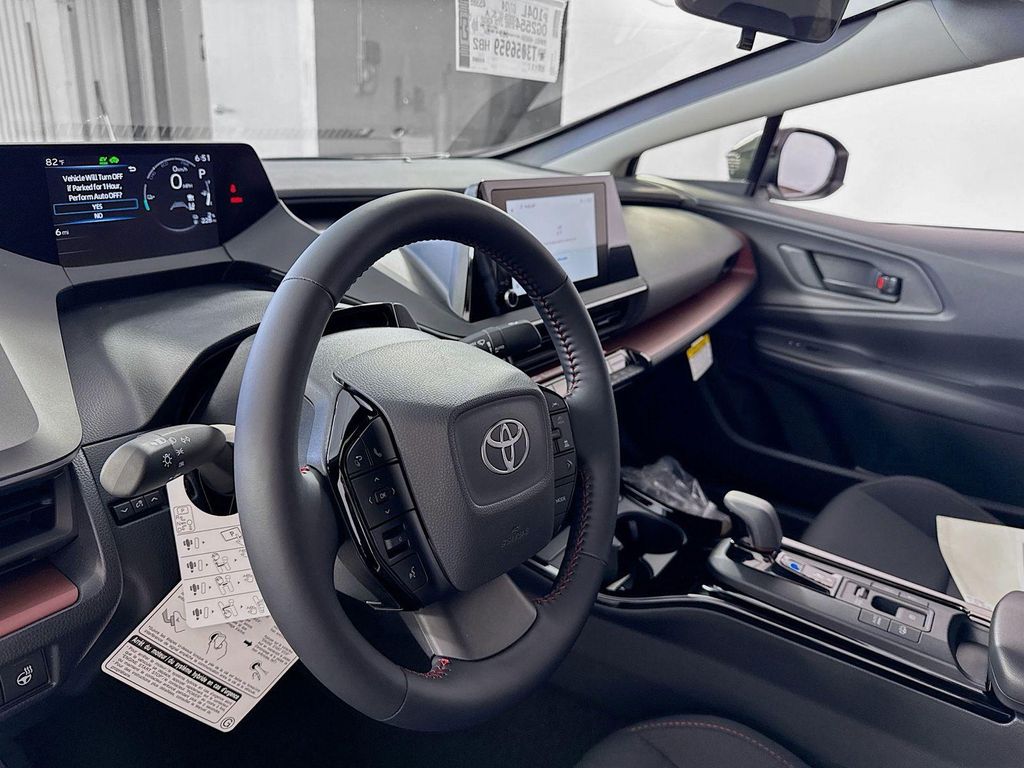 TOYOTA PRIUS - 7