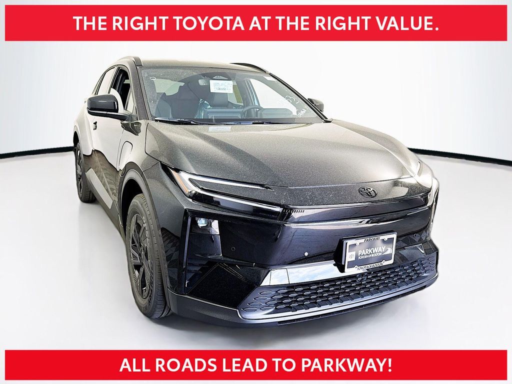 New 2026 Toyota C-HR SE