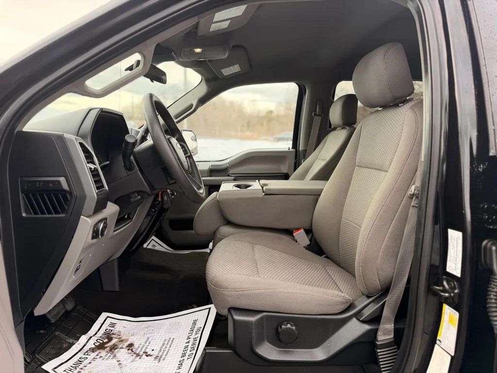 FORD F-150 XLT - 9