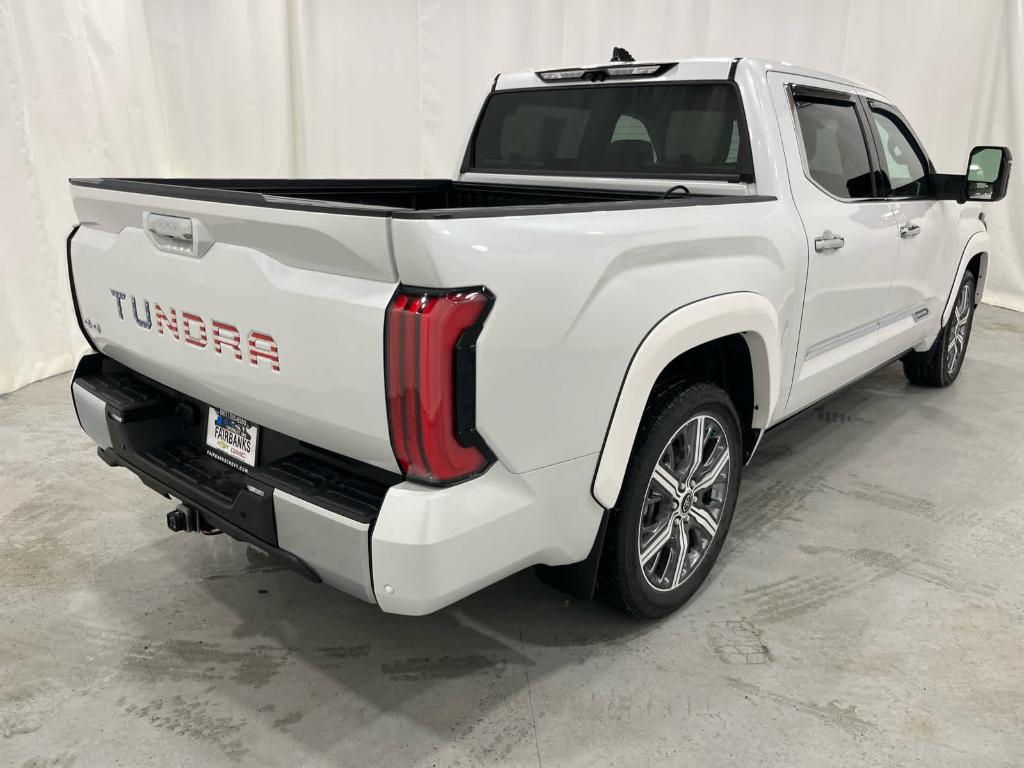 TOYOTA TUNDRA - 7