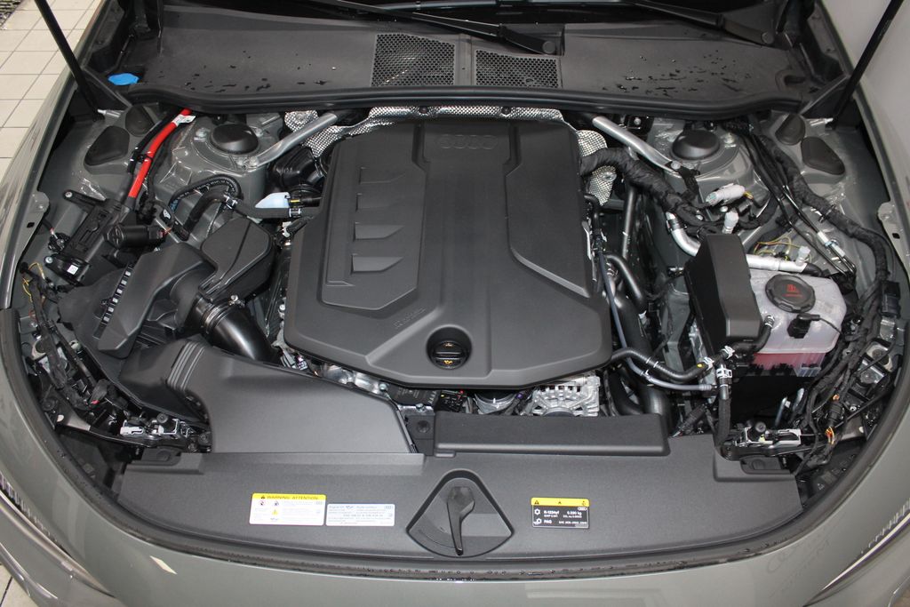 صورة مصغرة 40 لـ 2025 AUDI A5 2.0T QUATTRO PREMIUM