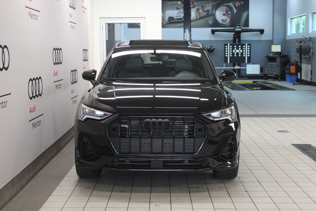 صورة 9 لـ 2024 AUDI Q3 45 S LINE PREMIUM
