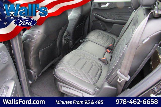 صورة 18 لـ 2024 FORD ESCAPE PHEV SE