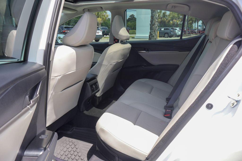 TOYOTA CAMRY - 10