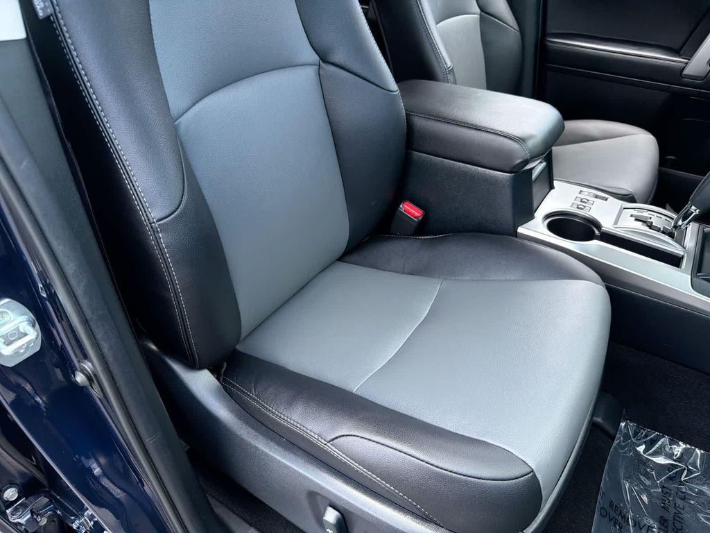 2023 Toyota 4RUNNER SR5 PREMIUM — миниатюра 23