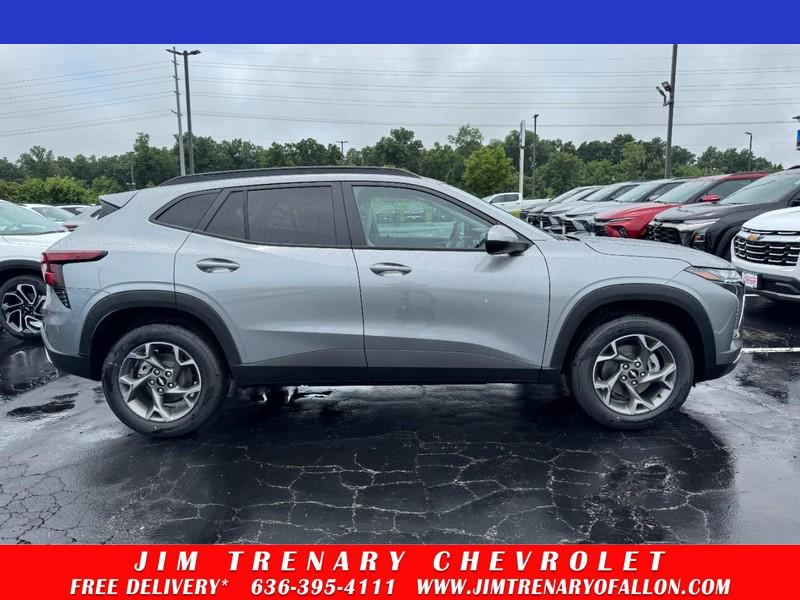 New 2026 Chevrolet Trax LT
